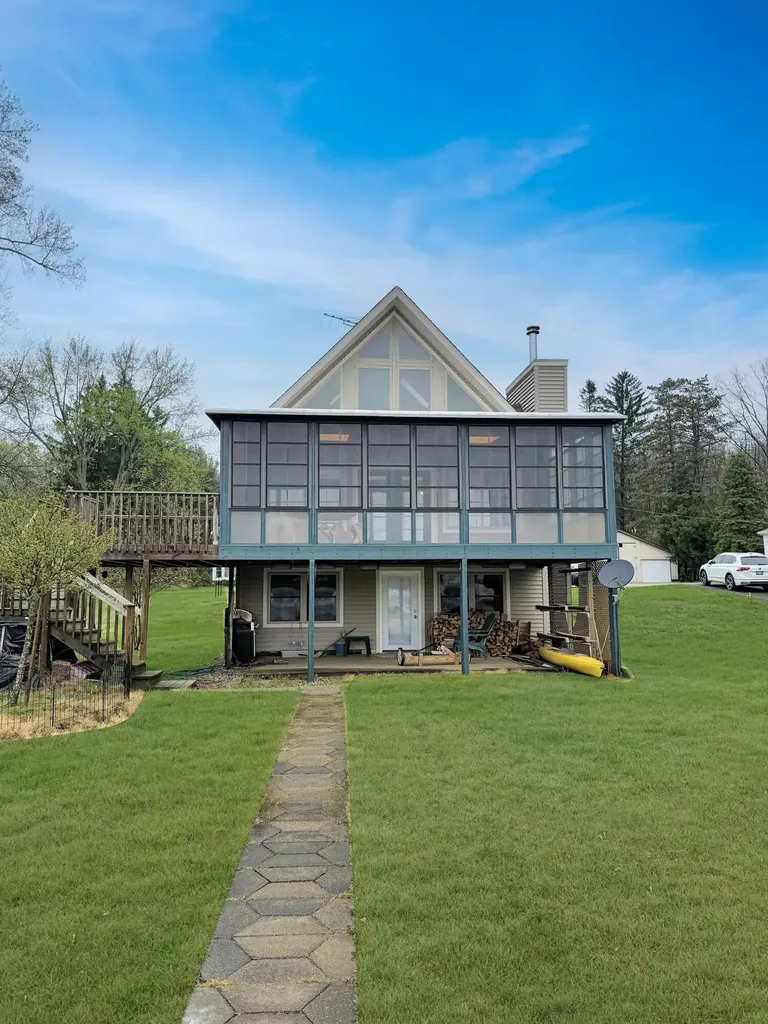 3230 Lakeview Drive Monterey Township MI 49010