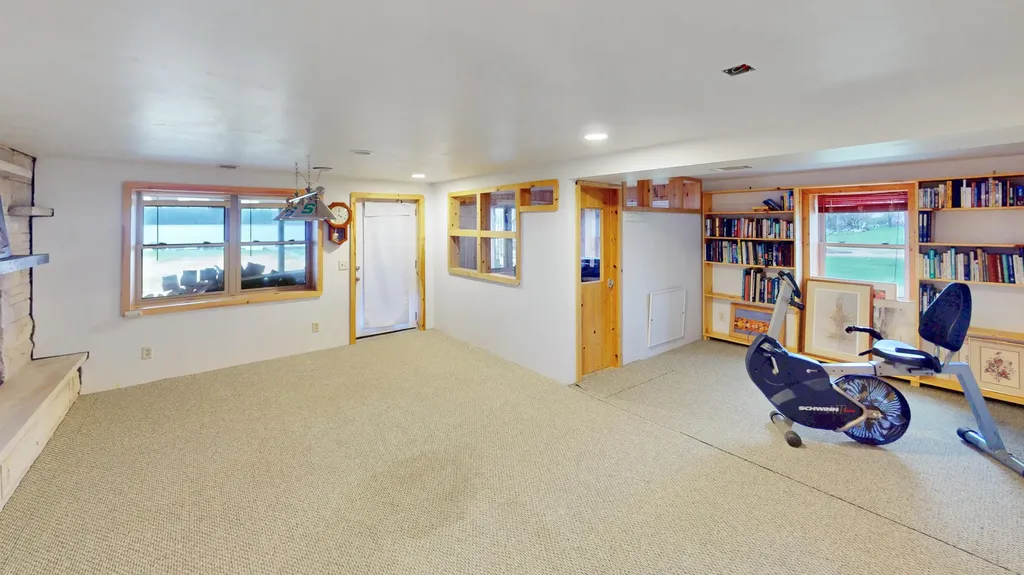 3230 Lakeview Drive Monterey Township MI 49010