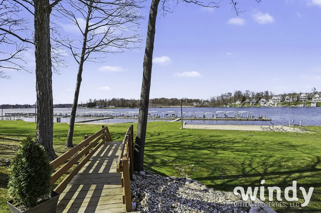 5576 N Watervliet Road Watervliet Township MI 49098