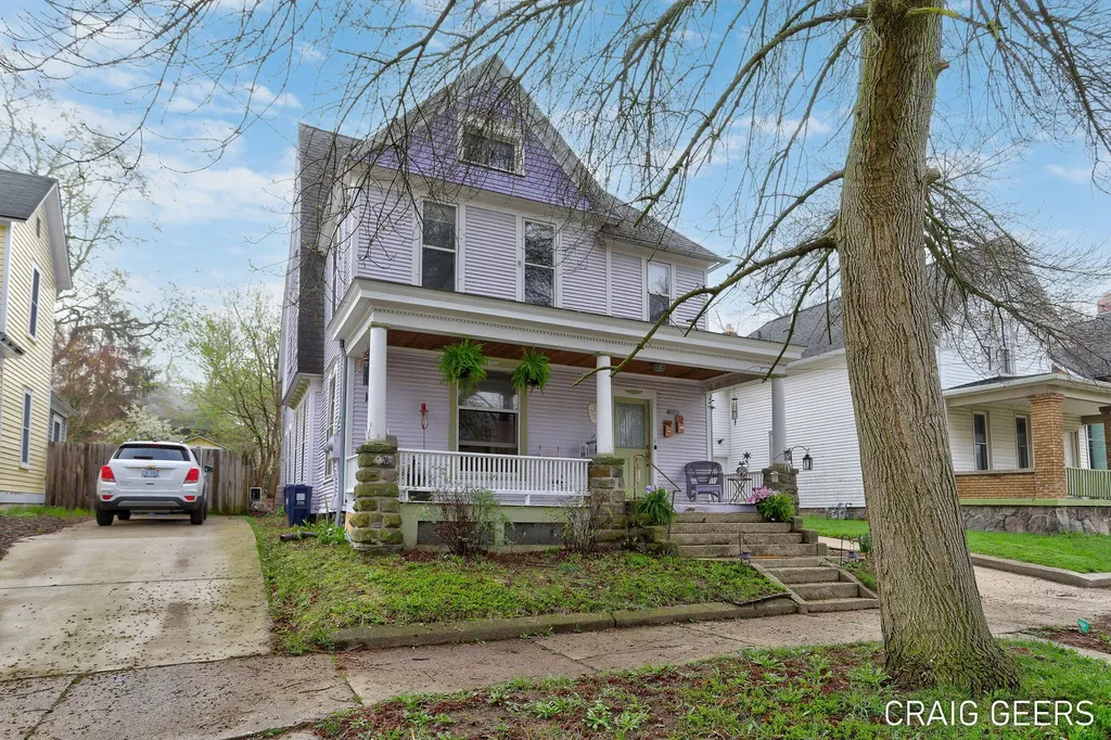 320 Charles Avenue SE Grand Rapids City MI 49503