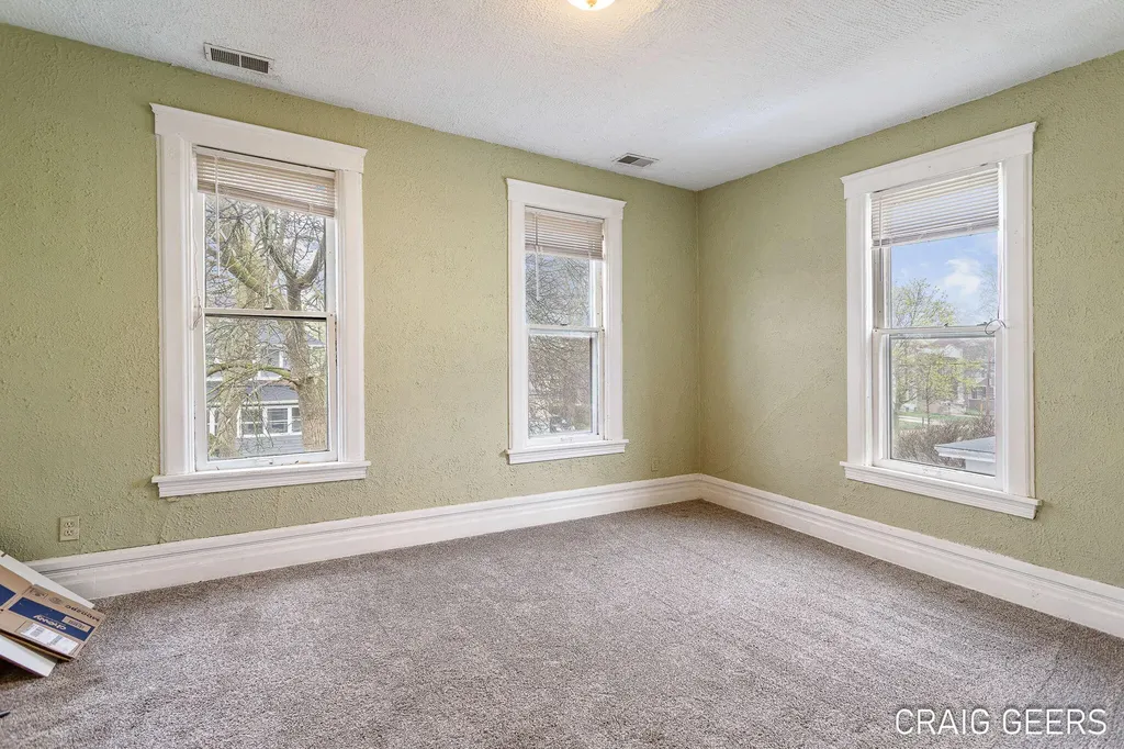 320 Charles Avenue SE Grand Rapids City MI 49503