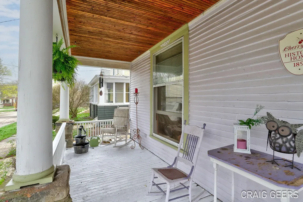 320 Charles Avenue SE Grand Rapids City MI 49503