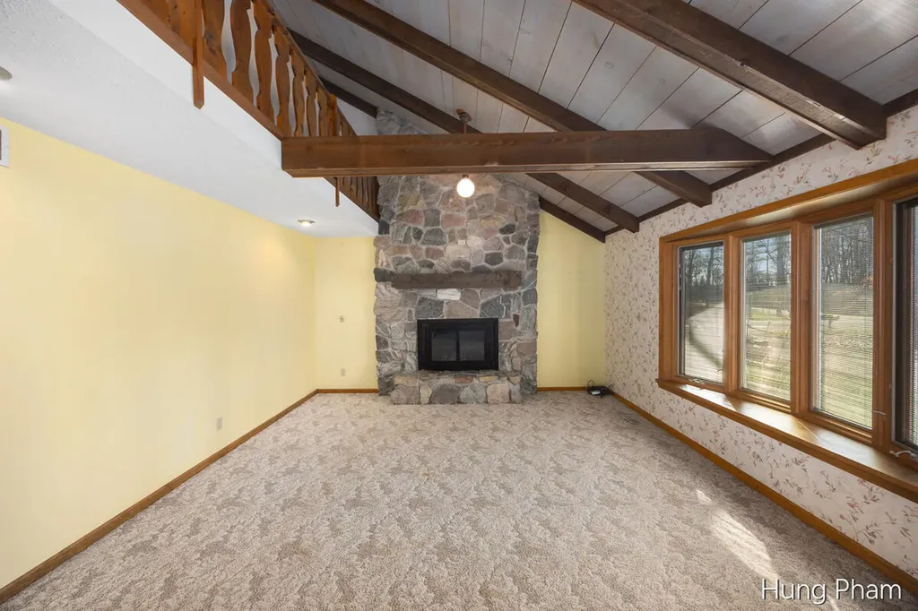 7724 W Lake Drive Morton Township MI 49346