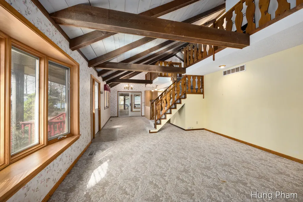 7724 W Lake Drive Morton Township MI 49346
