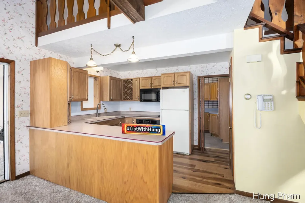 7724 W Lake Drive Morton Township MI 49346