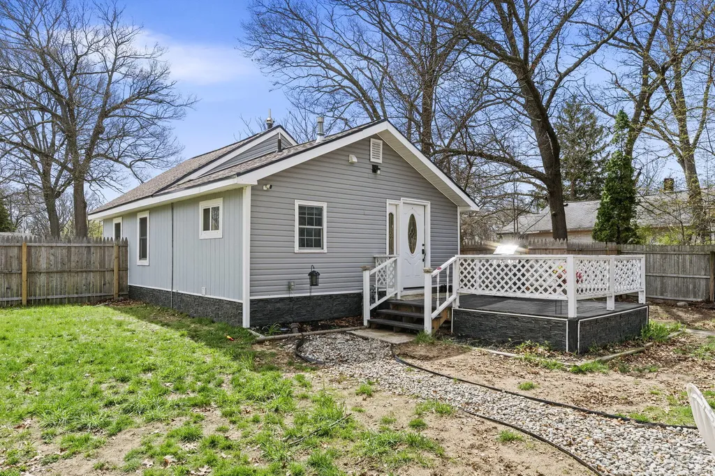 1322 Leonard Avenue Muskegon City MI 49442