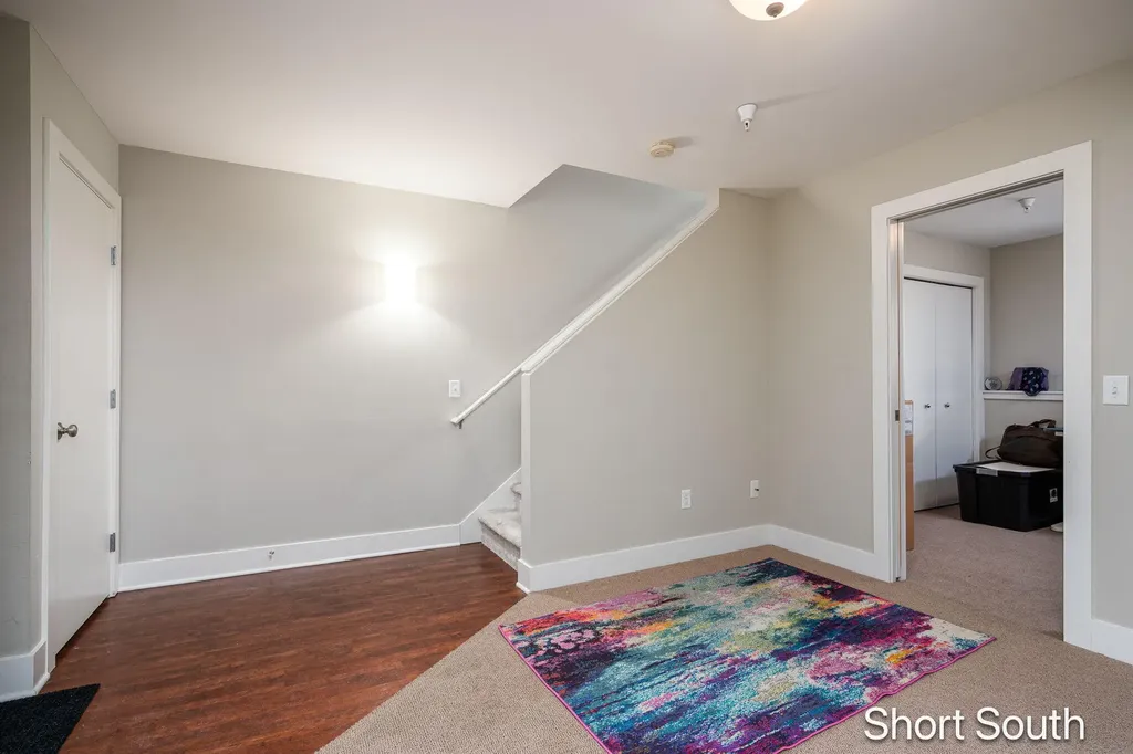 2090 Celadon Drive NE Grand Rapids Charter Township MI 49525