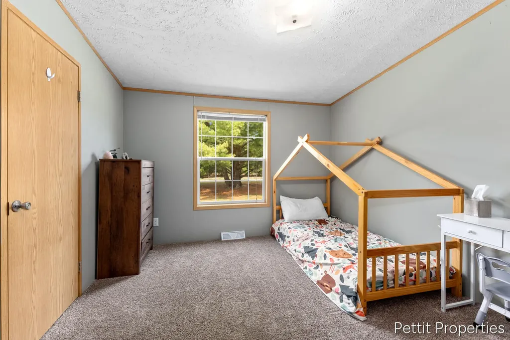 4584 E Valeries Way Street Everett Township MI 49337
