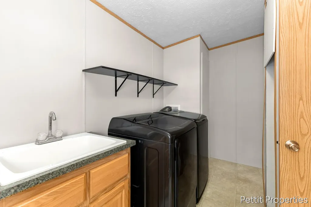 4584 E Valeries Way Street Everett Township MI 49337