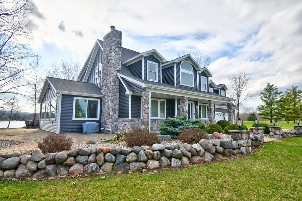 1291 S Queensway Drive Unknown City MI 48893