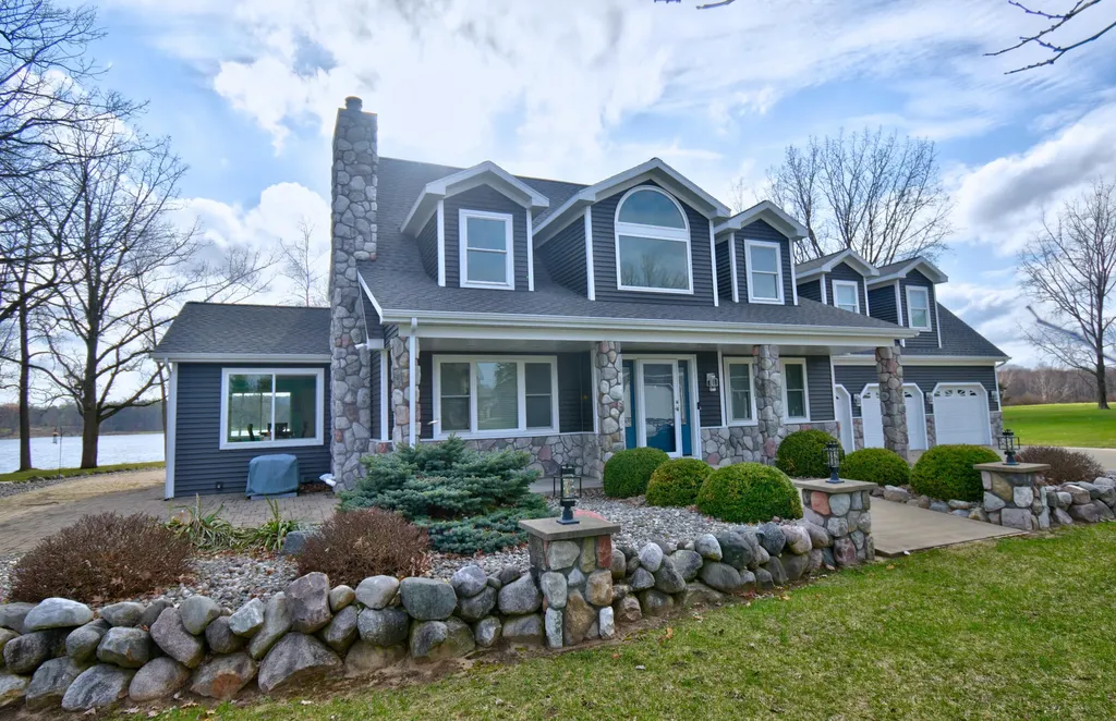 1291 S Queensway Drive Unknown City MI 48893