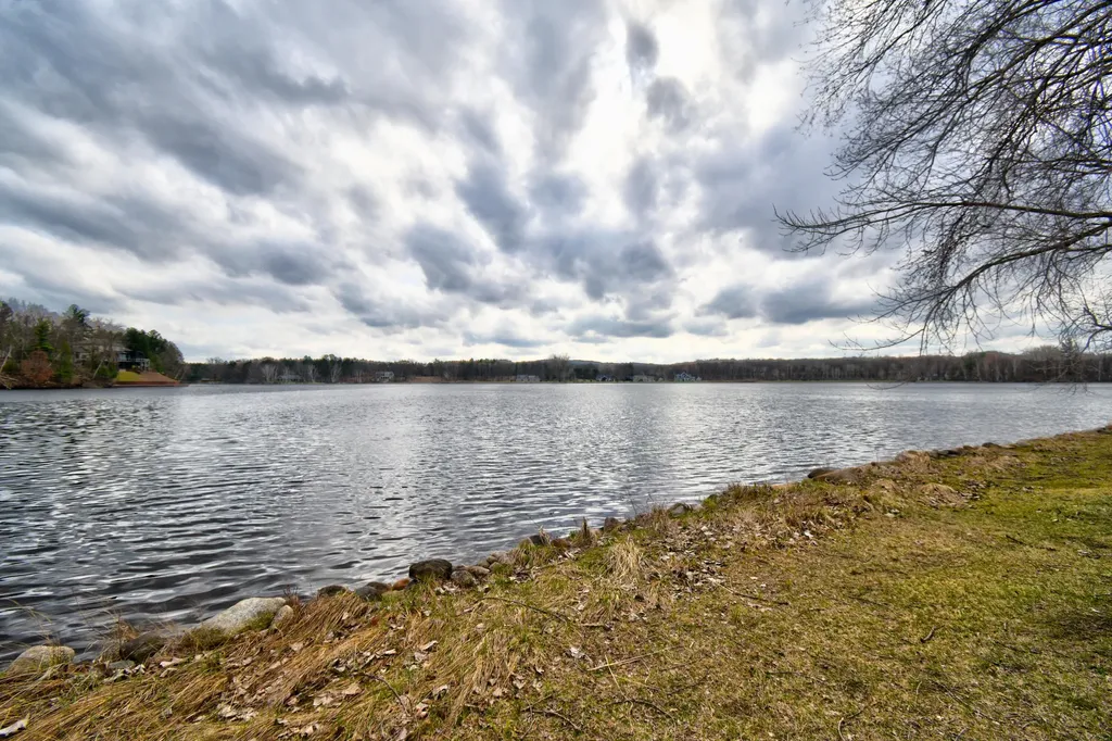 1291 S Queensway Drive Unknown City MI 48893