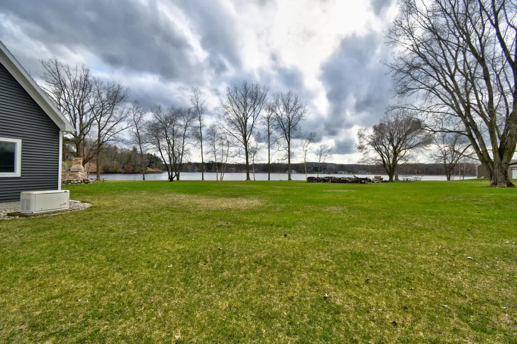1291 S Queensway Drive Unknown City MI 48893