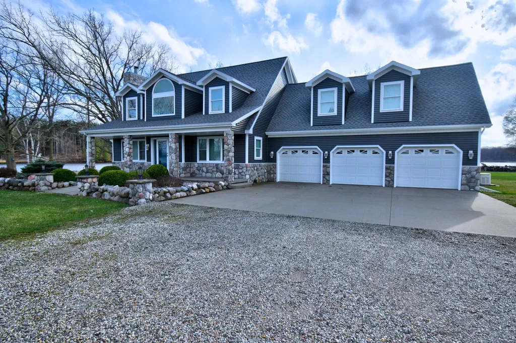 1291 S Queensway Drive Unknown City MI 48893