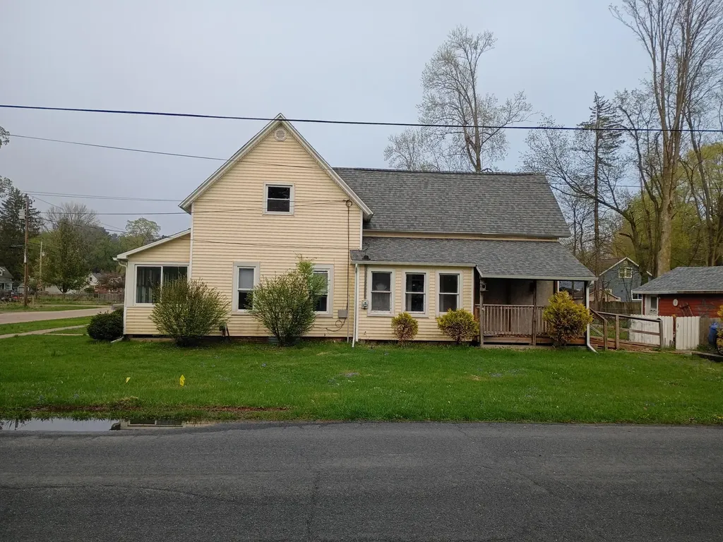 109 E Cass Street Bangor City MI 49013
