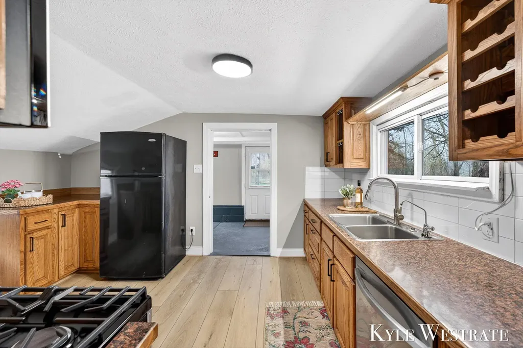 6707 Lessiter Road NE Grattan Township MI 48809