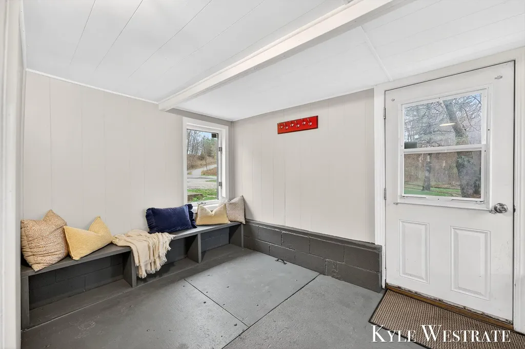 6707 Lessiter Road NE Grattan Township MI 48809