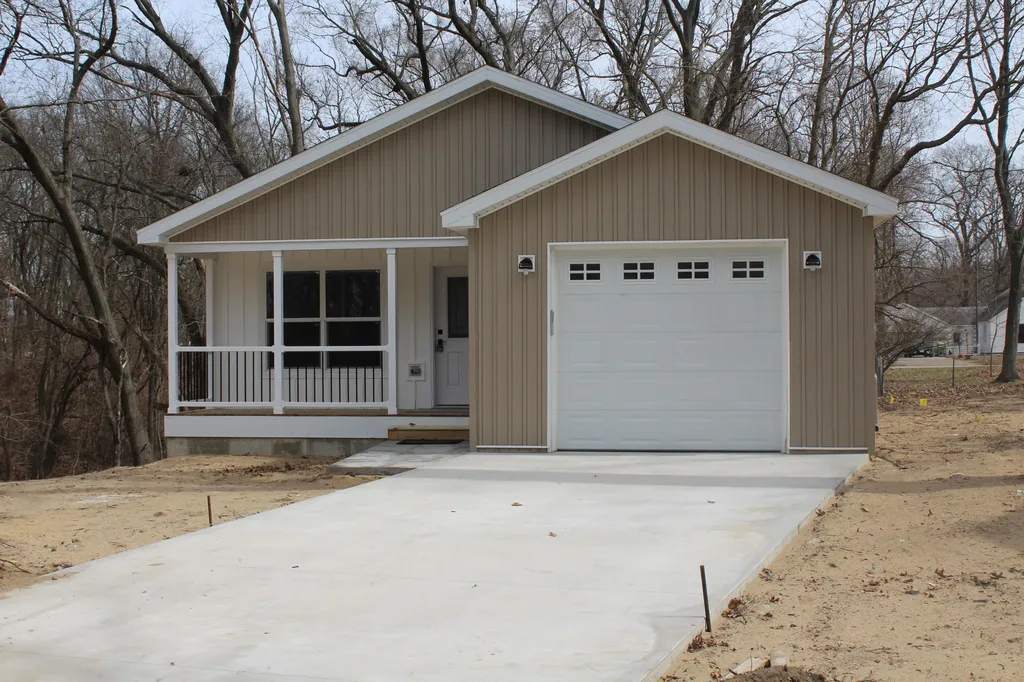 254 Meeking Street Muskegon City MI 49442
