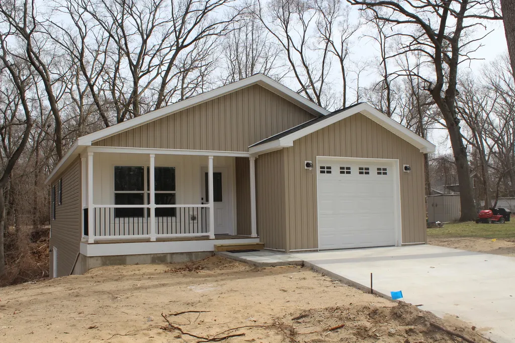 254 Meeking Street Muskegon City MI 49442