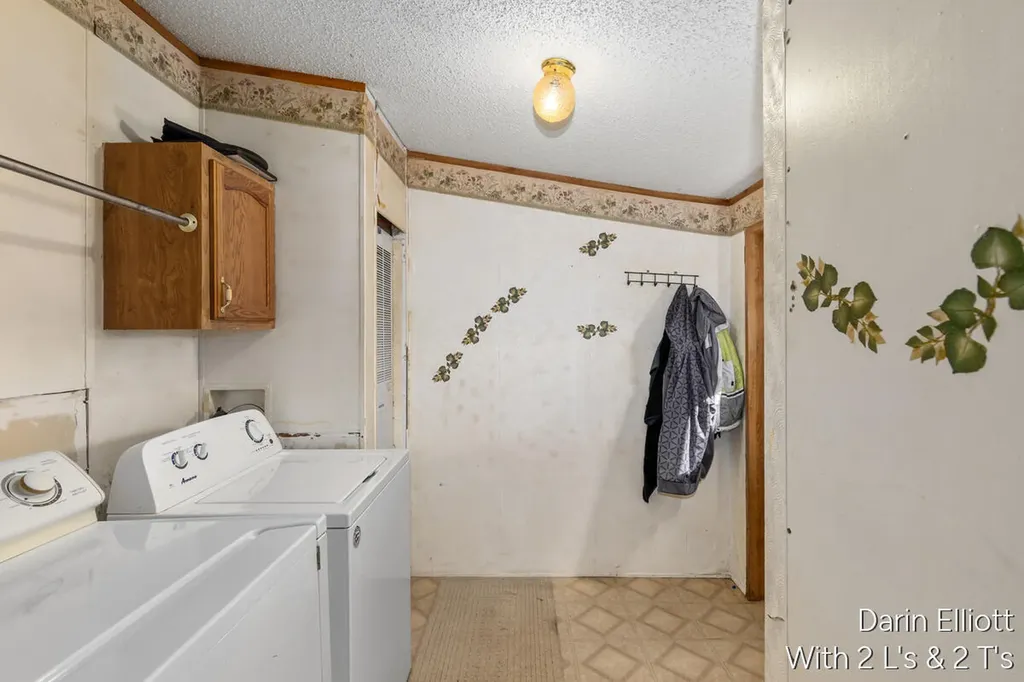 360 E Tuttle Road Ionia City MI 48846