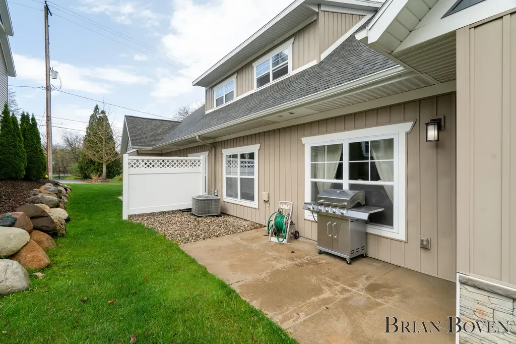 148 Tamarack Lane NE Rockford City MI 49341