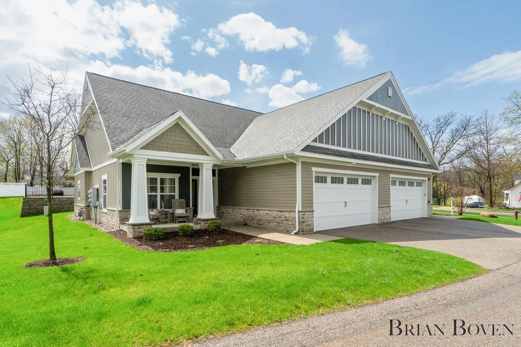 148 Tamarack Lane NE Rockford City MI 49341