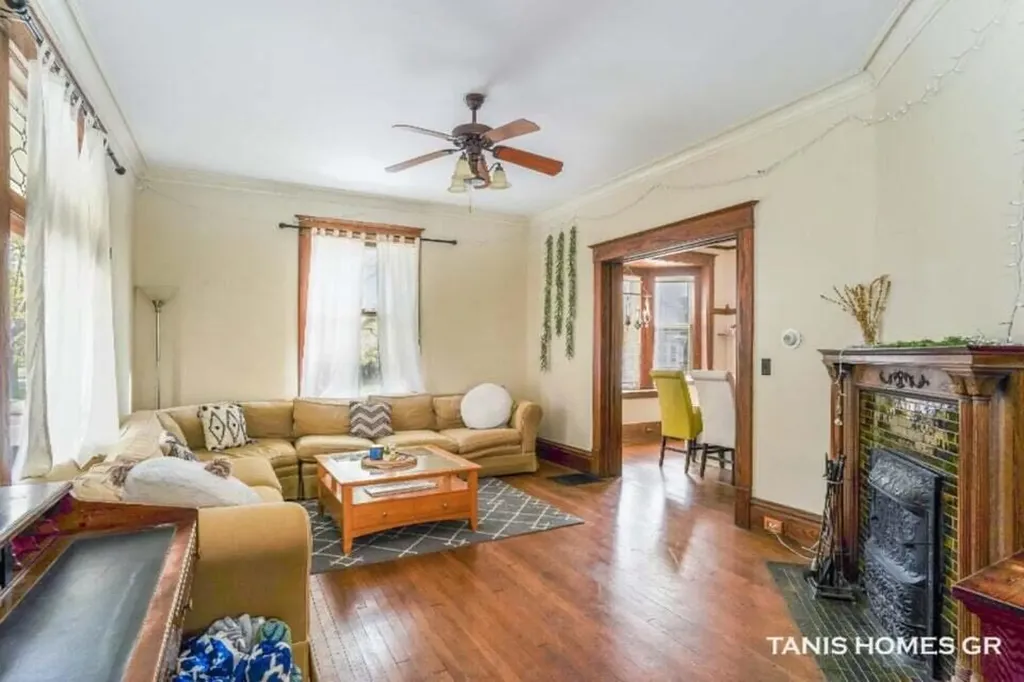 201 Lafayette Avenue NE Grand Rapids City MI 49503