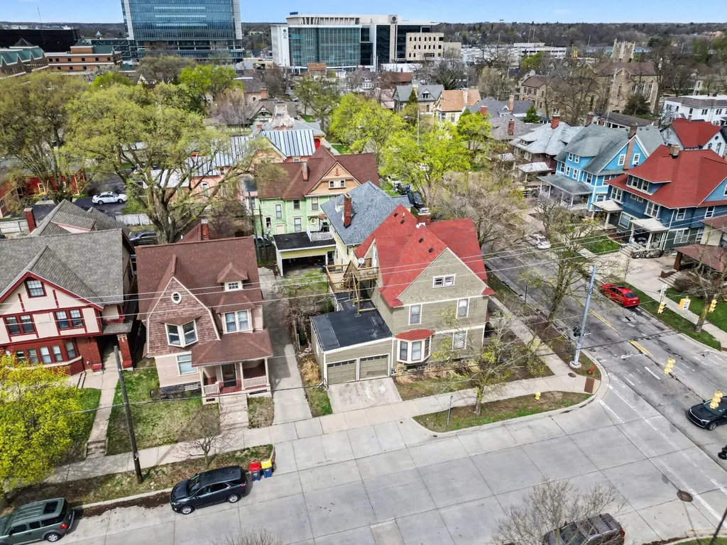 201 Lafayette Avenue NE Grand Rapids City MI 49503