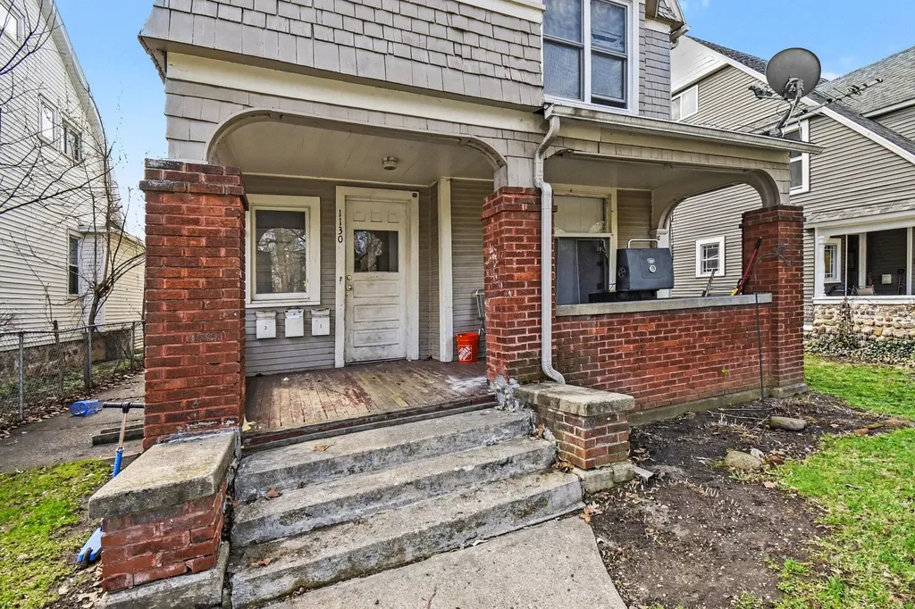 1130 Jackson Street NW Grand Rapids City MI 49504