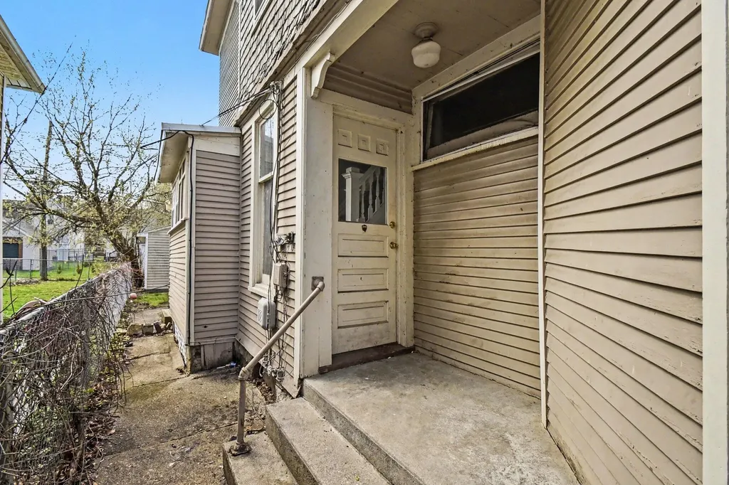1130 Jackson Street NW Grand Rapids City MI 49504