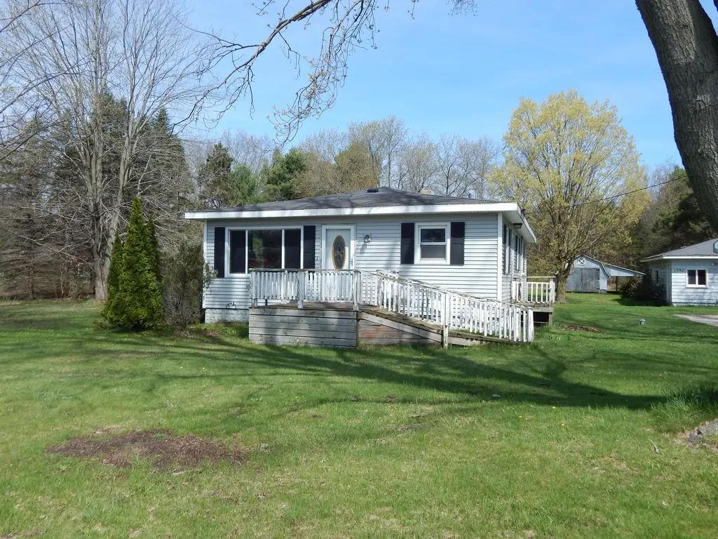 11392 E Apple Avenue Moorland Township MI 49451