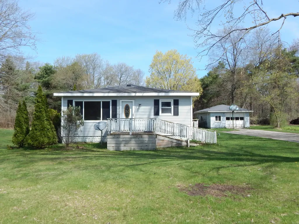 11392 E Apple Avenue Moorland Township MI 49451