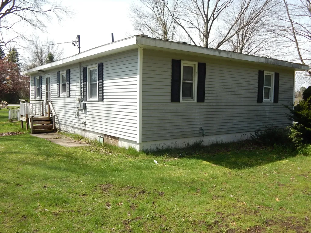 11392 E Apple Avenue Moorland Township MI 49451