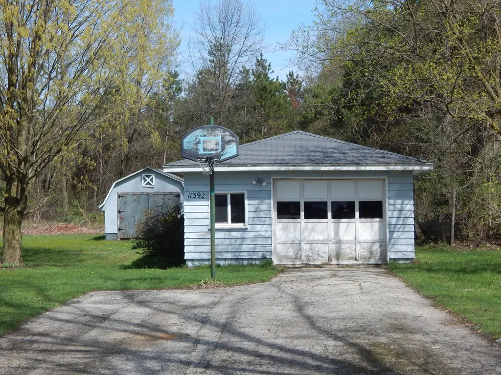 11392 E Apple Avenue Moorland Township MI 49451