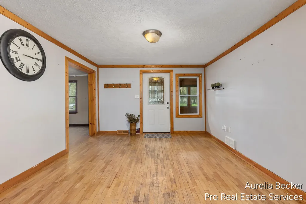 425 S Cedar Street Allegan City MI 49010