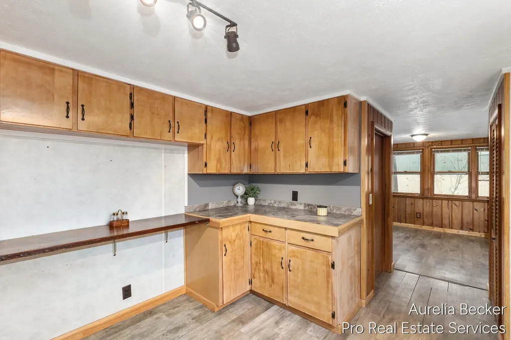 425 S Cedar Street Allegan City MI 49010