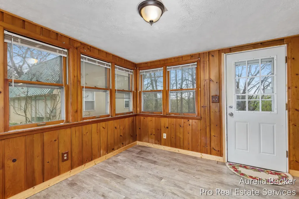 425 S Cedar Street Allegan City MI 49010