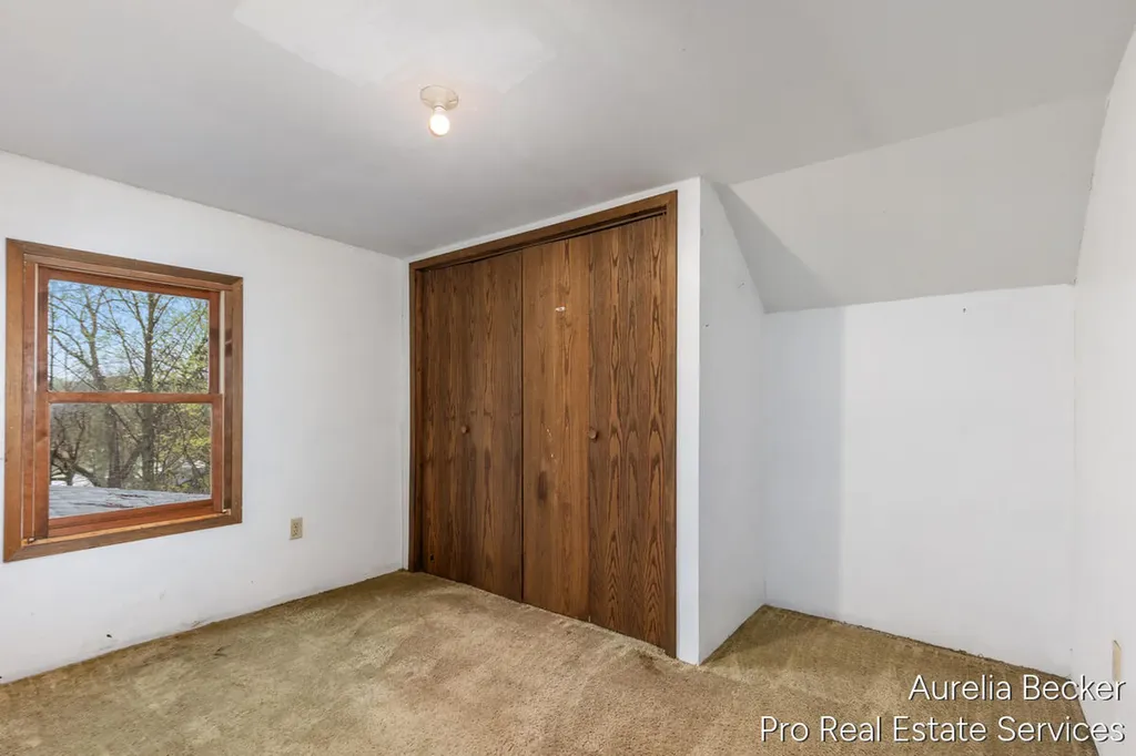 425 S Cedar Street Allegan City MI 49010