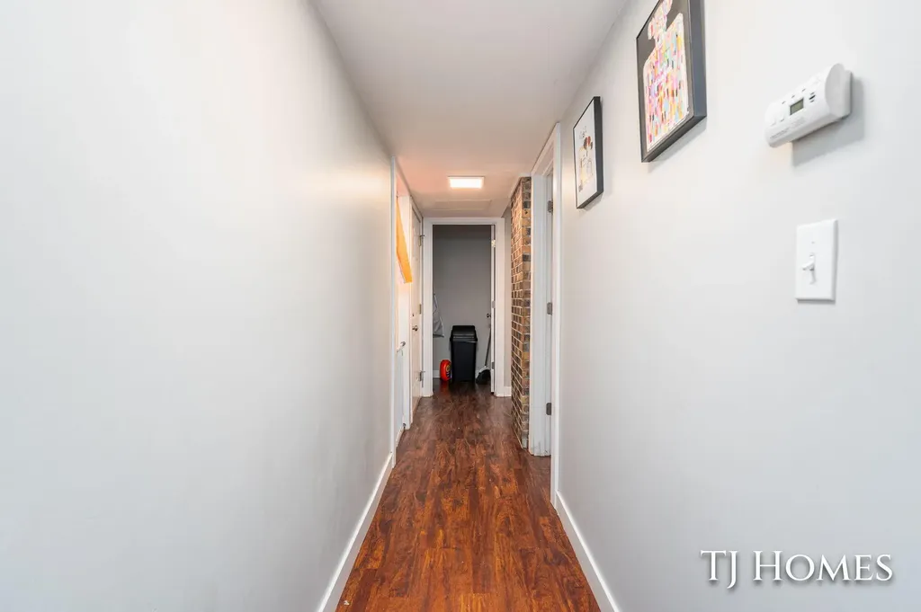 2561-2563 Burton Street SE Grand Rapids City MI 49546