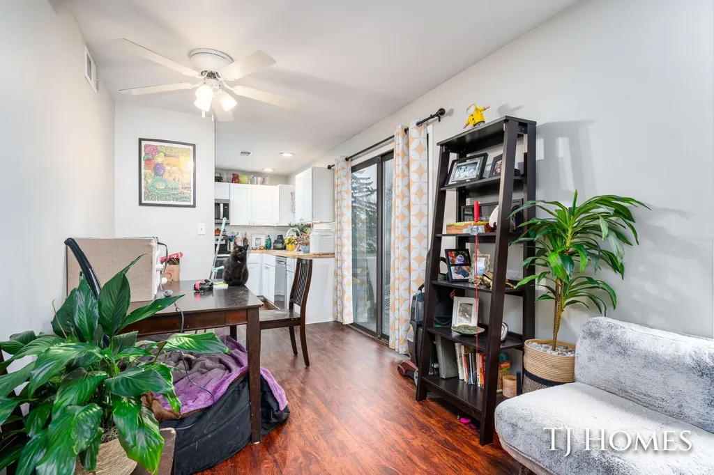 2561-2563 Burton Street SE Grand Rapids City MI 49546