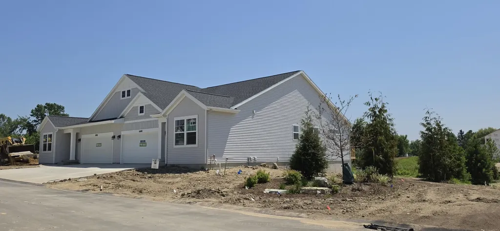6600 Bellflower Drive SW Zeeland Charter Township MI 49464