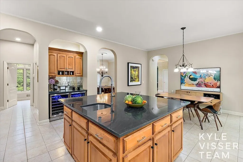 4608 Old Grand River Trail NE Grand Rapids Charter Township MI 49301