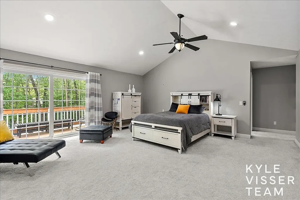 4608 Old Grand River Trail NE Grand Rapids Charter Township MI 49301