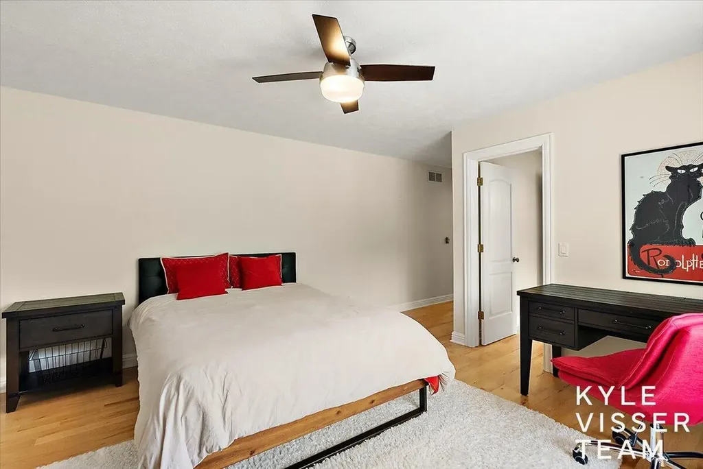 4608 Old Grand River Trail NE Grand Rapids Charter Township MI 49301