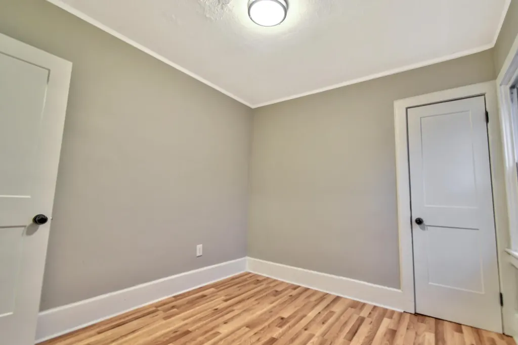 345 E Goulson Avenue Hazel Park City MI 48030
