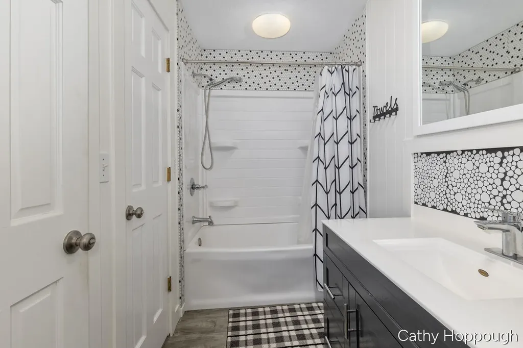 229 Ivason Drive Douglass Township MI 48888