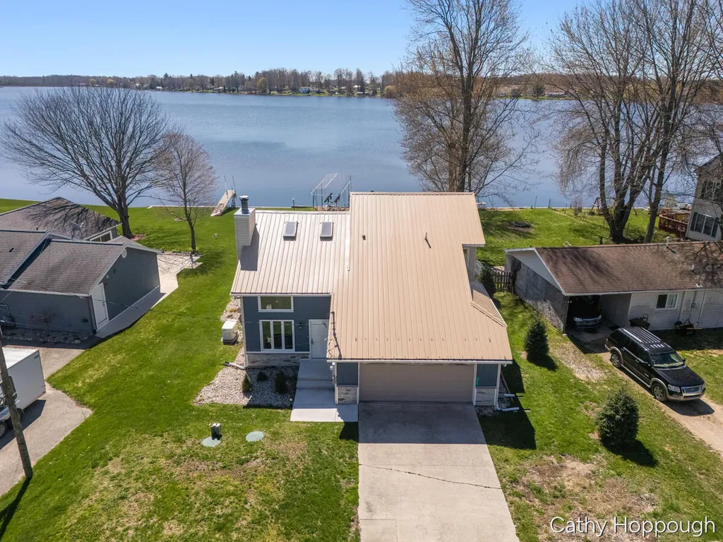 229 Ivason Drive Douglass Township MI 48888