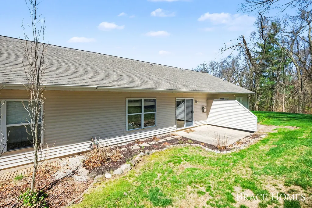 3369 Clear Vista Court NE Plainfield Charter Township MI 49525