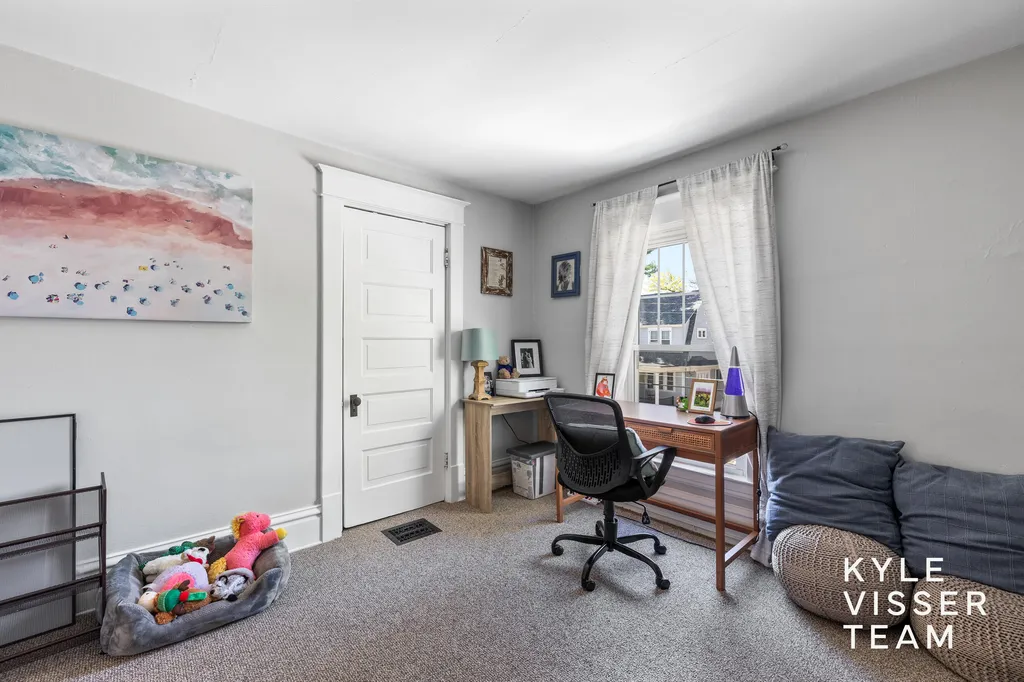 622 Gladstone Drive SE East Grand Rapids City MI 49506