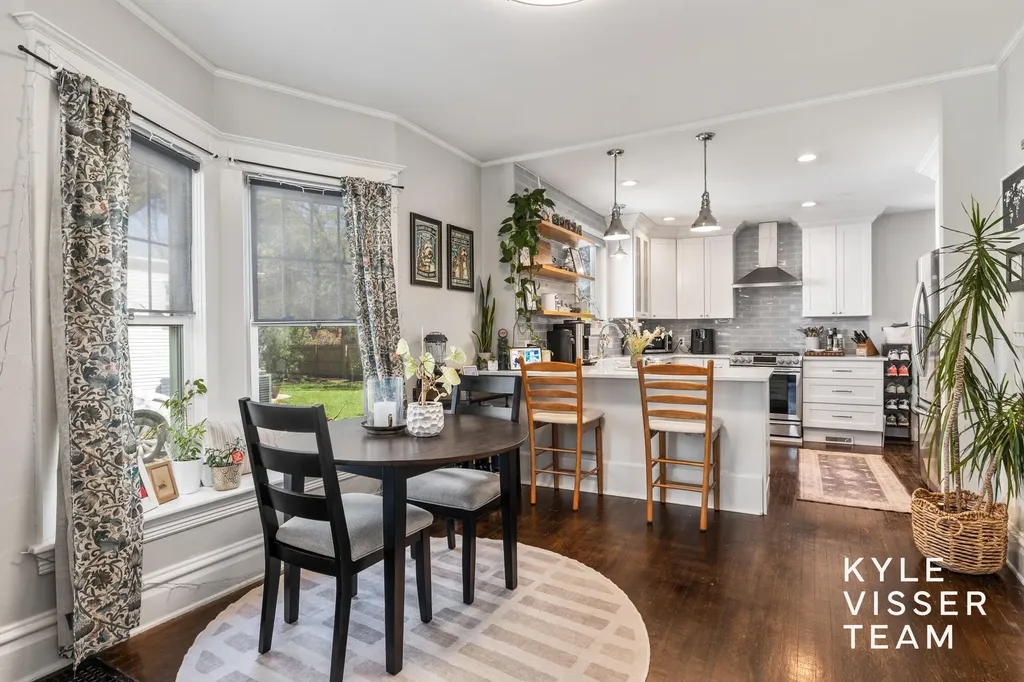 622 Gladstone Drive SE East Grand Rapids City MI 49506